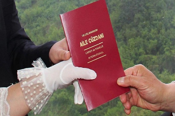 nikah-merasiminde-bir-araya-geldik